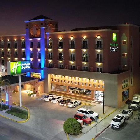Holiday Inn Express Torreon By Ihg Exterior foto