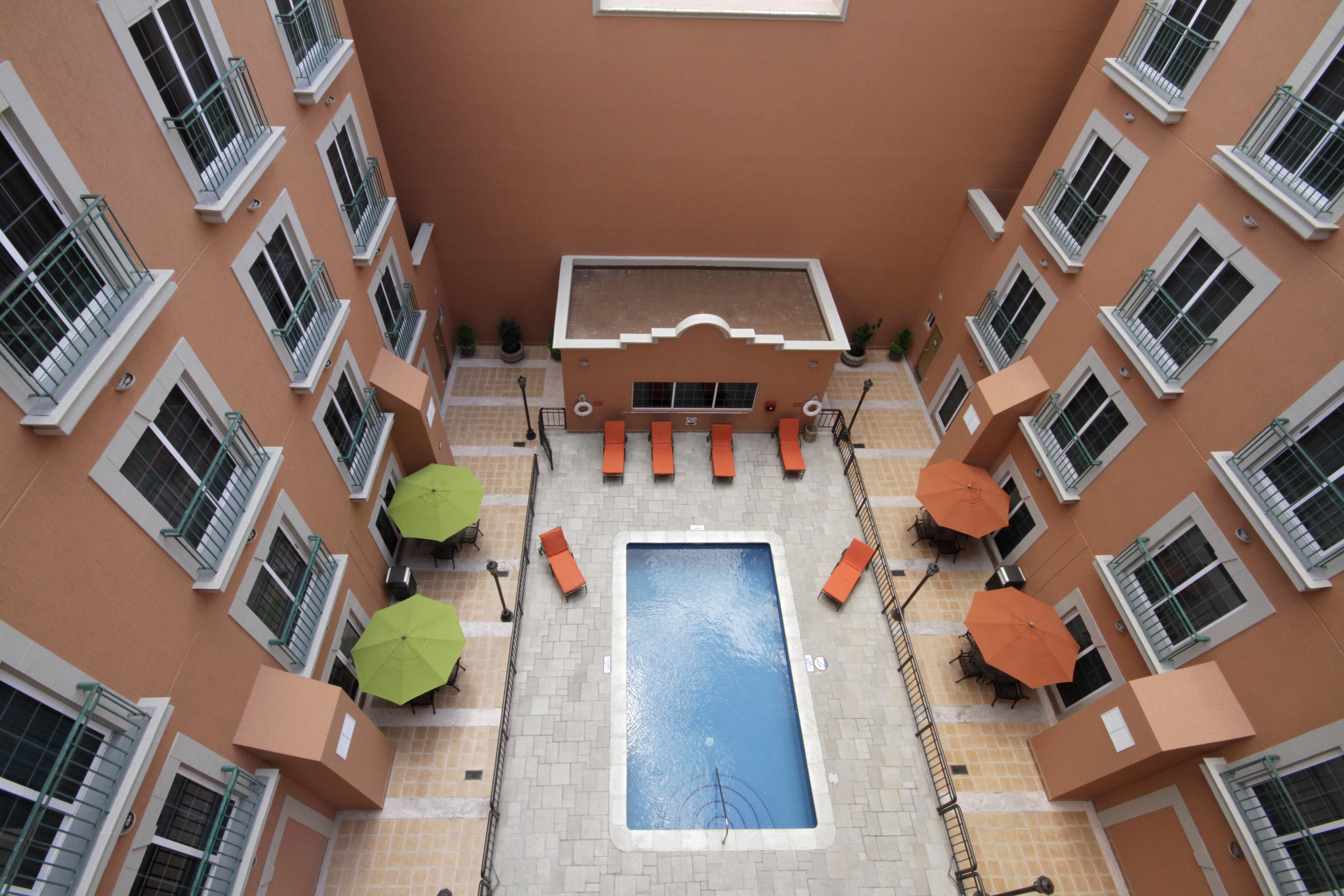 Holiday Inn Express Torreon By Ihg Exterior foto