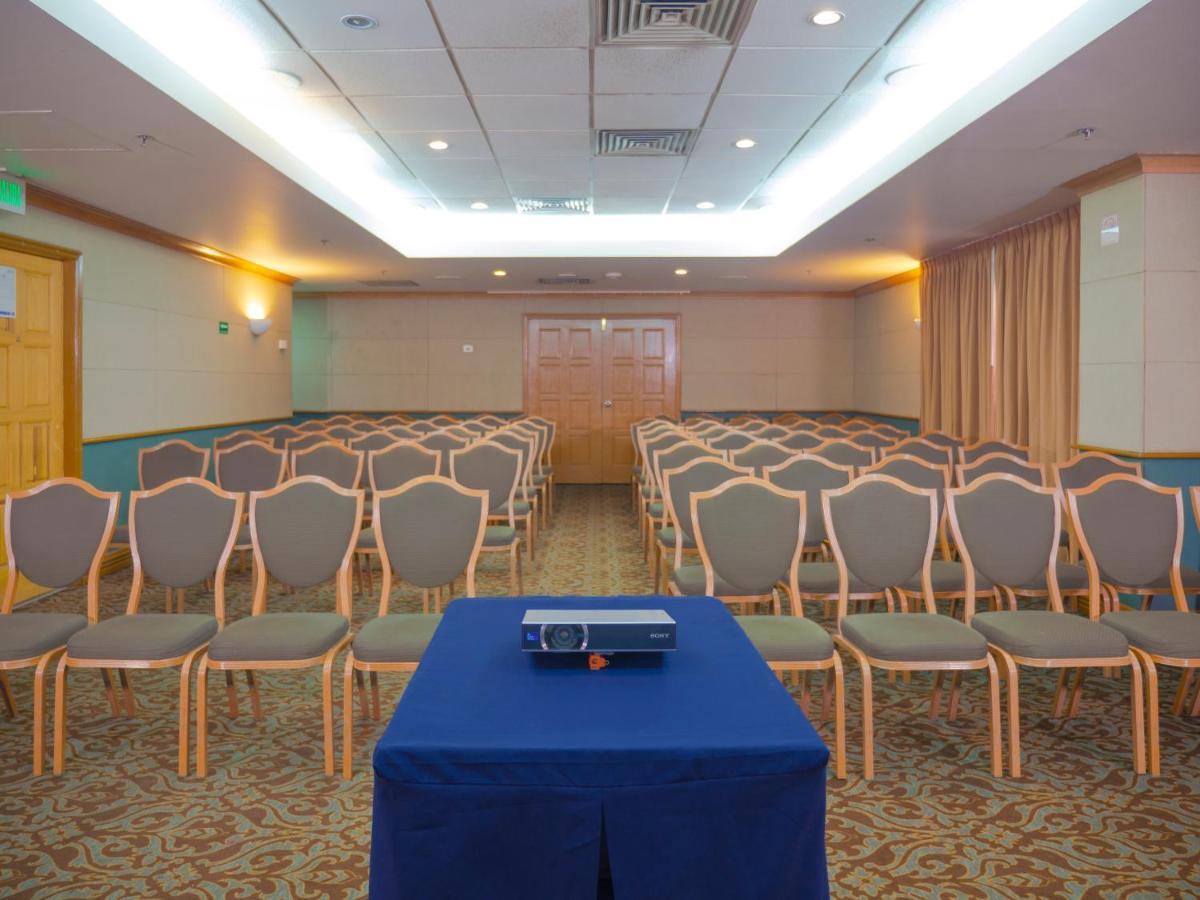 Holiday Inn Express Torreon By Ihg Exterior foto
