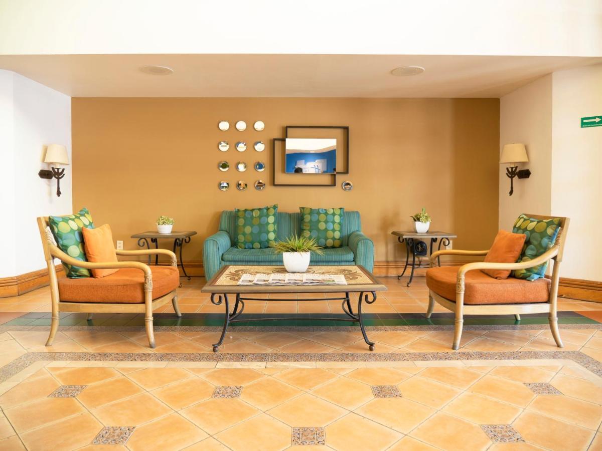 Holiday Inn Express Torreon By Ihg Exterior foto