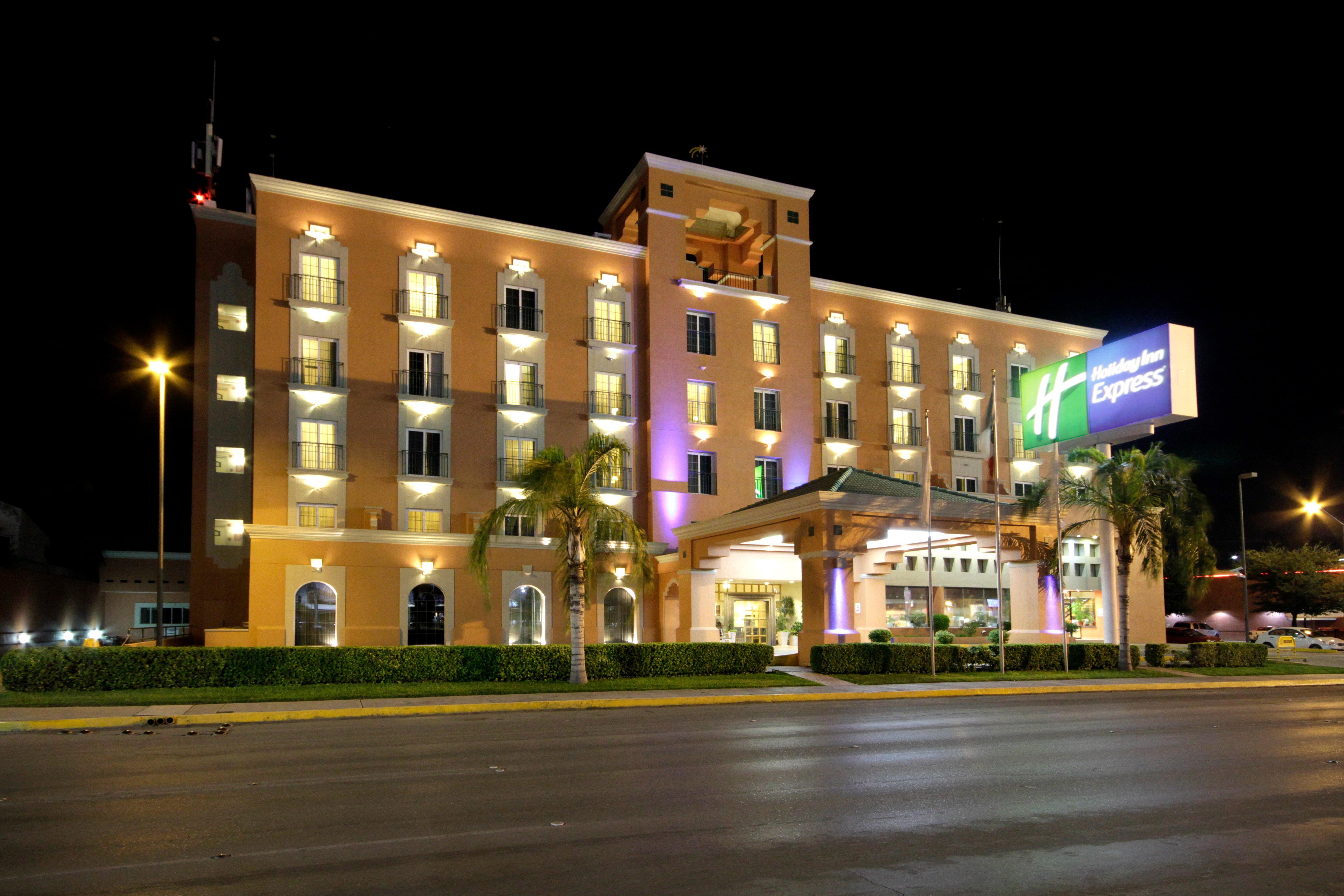 Holiday Inn Express Torreon By Ihg Exterior foto