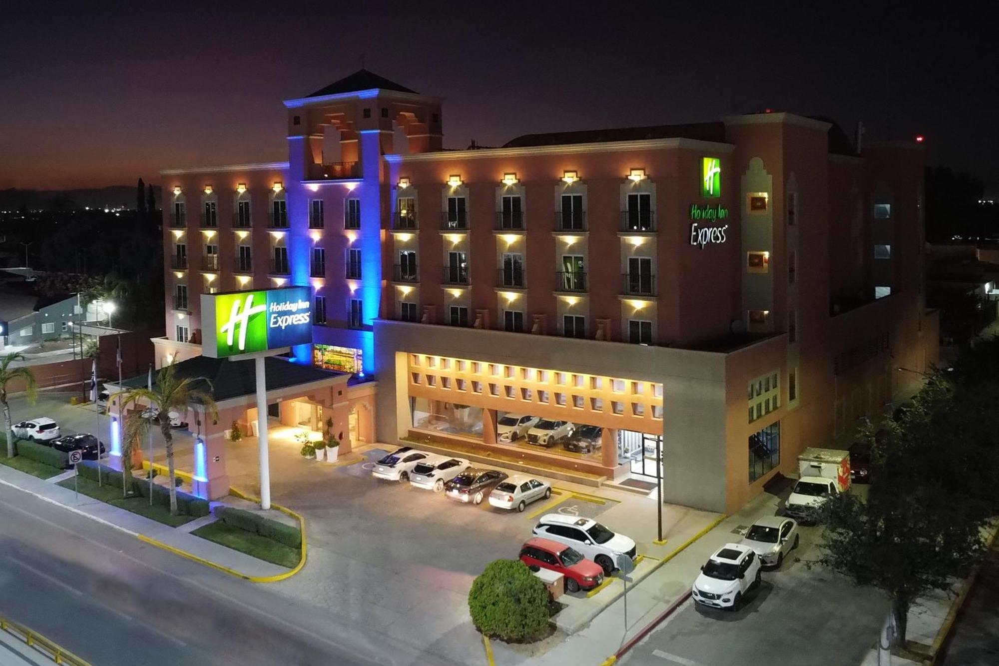 Holiday Inn Express Torreon By Ihg Exterior foto