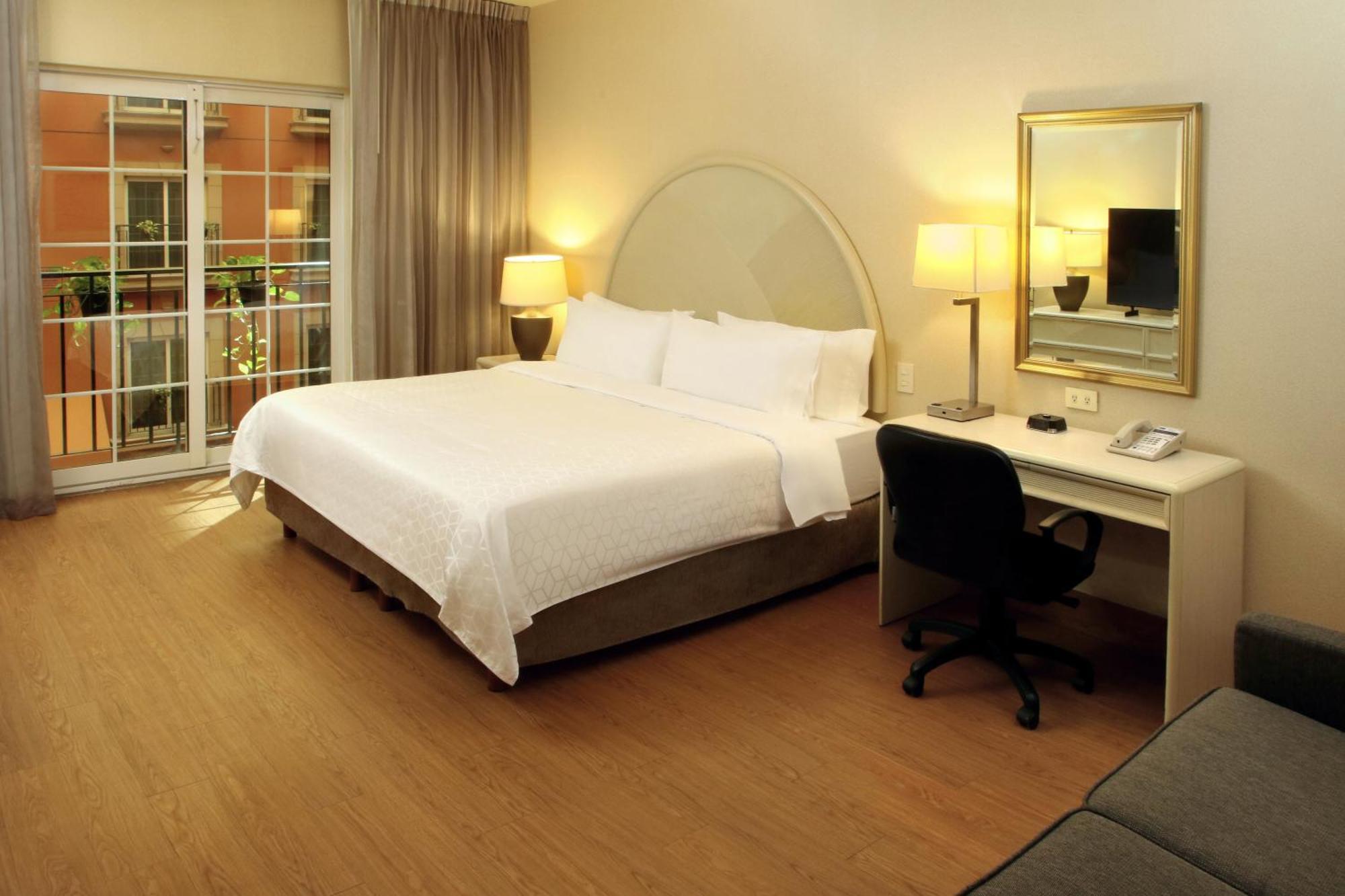 Holiday Inn Express Torreon By Ihg Exterior foto